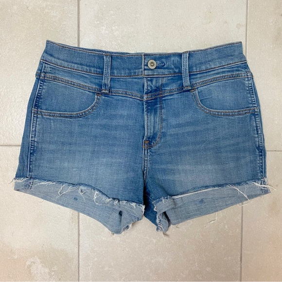 Hollister - 3” High Rise Jean Shorts - Picture 1 of 4